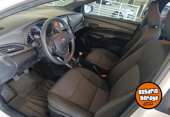 Autos - Toyota YARIS XS MT 2022 Nafta 39636Km - En Venta
