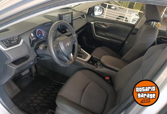Camionetas - Toyota RAV4 HV 2.5 XLE CVT 2019 Nafta 98053Km - En Venta