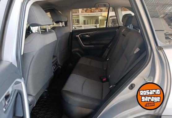 Camionetas - Toyota RAV4 HV 2.5 XLE CVT 2019 Nafta 98053Km - En Venta