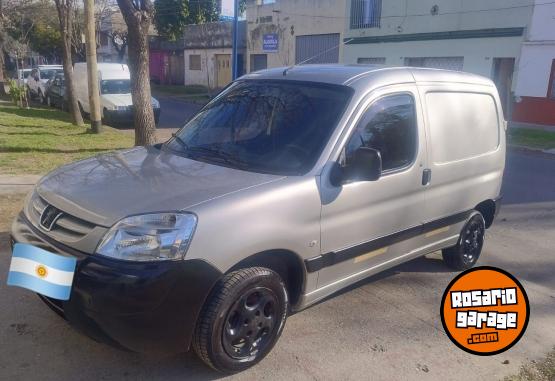 Utilitarios - Peugeot 2014 2014 Nafta 200000Km - En Venta