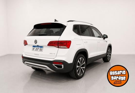 Camionetas - Volkswagen TAOS HIGHLINE 250 TSI AT 2022 Nafta 78829Km - En Venta