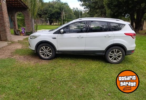 Camionetas - Ford Kuga Titanium 2.0 AWD 2016 Nafta 157000Km - En Venta
