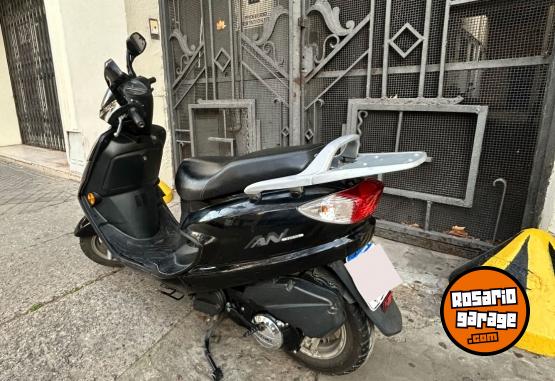 Motos - Suzuki AN 125 2017 Nafta 26400Km - En Venta