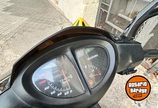 Motos - Suzuki AN 125 2017 Nafta 26400Km - En Venta