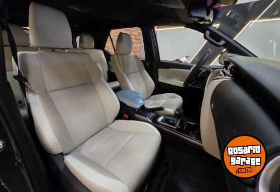 Camionetas - Toyota SW4 DYAMOND 4X4 AT 0 KM 2026 Diesel 0Km - En Venta