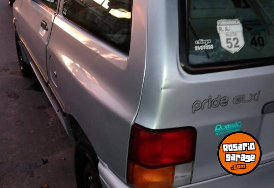 Autos - Kia Pride GLX 1998 Nafta 200000Km - En Venta
