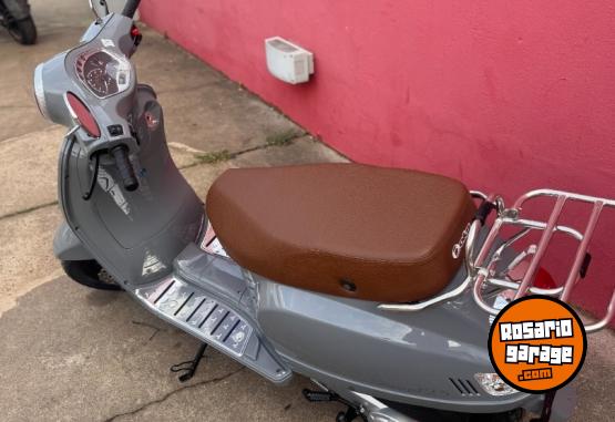 Motos - Otra marca SCOOTER DROOP 125 2026 Nafta 0Km - En Venta