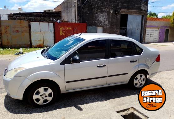 Autos - Ford Fiesta 2010 GNC 200000Km - En Venta