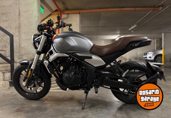 Motos - Voge 500 AC 2024 Nafta 1300Km - En Venta