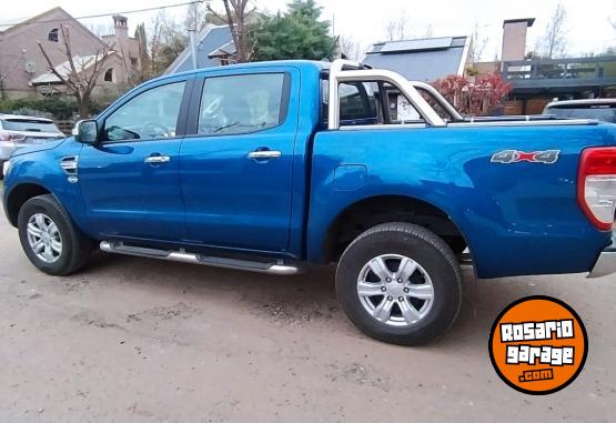 Camionetas - Ford Ranger XLT 3.2 AT 2022 Diesel 127000Km - En Venta