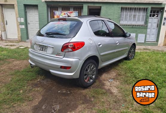 Autos - Peugeot 207 feline 2013 Nafta 146000Km - En Venta