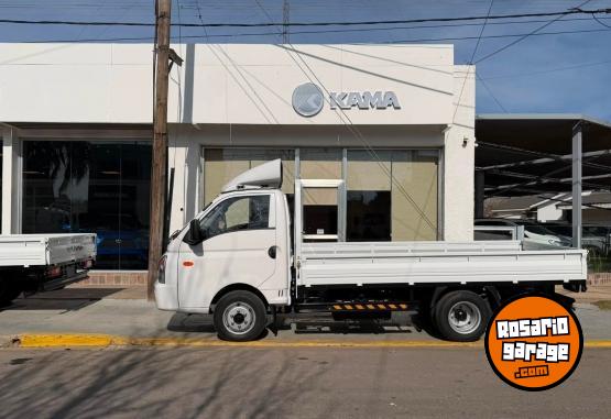 Camiones y Grúas - KAMA X1 CABINA SIMPLE DIÉSEL CON CAJA DE CARGA 0 Km MY2026 para 3 ton. Financia Bco. Santander. Acércate a ORIO HNOS, SAN GENARO, concesionario oficial JMC, ISUZU, KAMA, LANDKING Camiones - En Venta