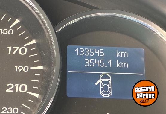 Autos - Renault Fluence luxe 2011 Nafta 133500Km - En Venta