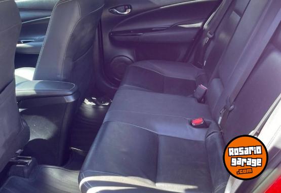 Autos - Toyota Yaris XLs pack 2019 Nafta 127000Km - En Venta