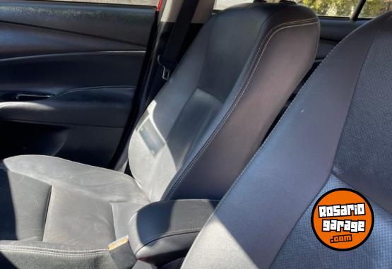 Autos - Toyota Yaris XLs pack 2019 Nafta 127000Km - En Venta