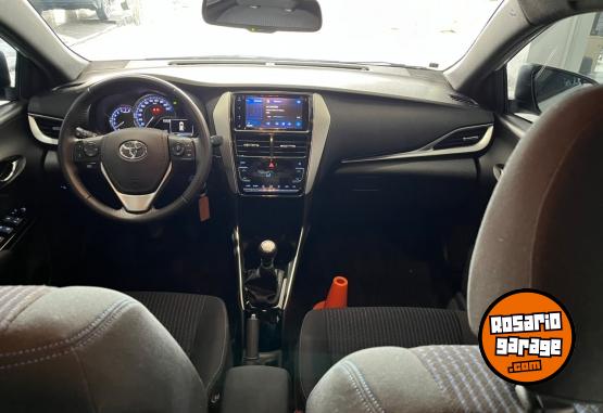 Autos - Toyota YARIS XLS 5P MT 2021 Nafta 28000Km - En Venta