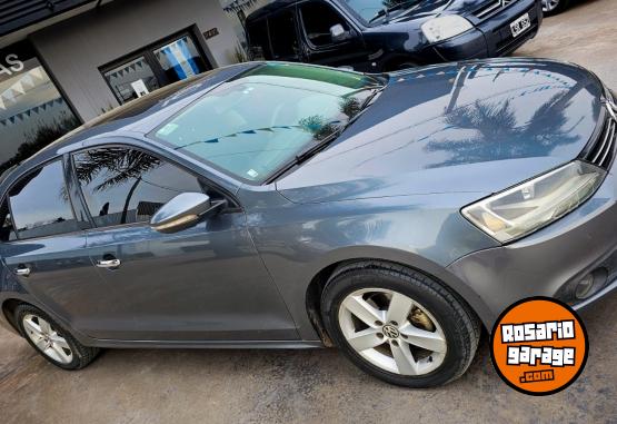 Autos - Volkswagen Vento luxury 2012 Nafta 182000Km - En Venta