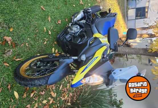 Motos - Suzuki Vstrom 650 2025 Nafta 2500Km - En Venta