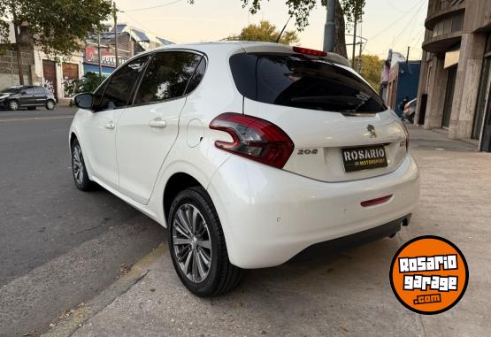 Autos - Peugeot 208 Feline 2017 Nafta 120000Km - En Venta