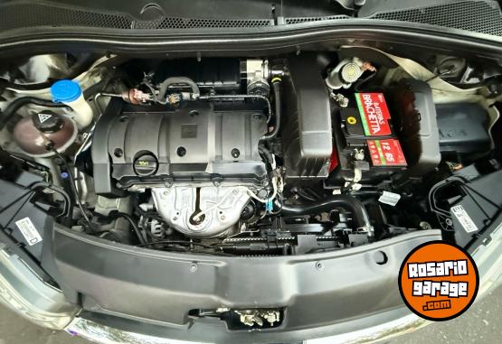 Autos - Peugeot 208 Feline 2017 Nafta 120000Km - En Venta