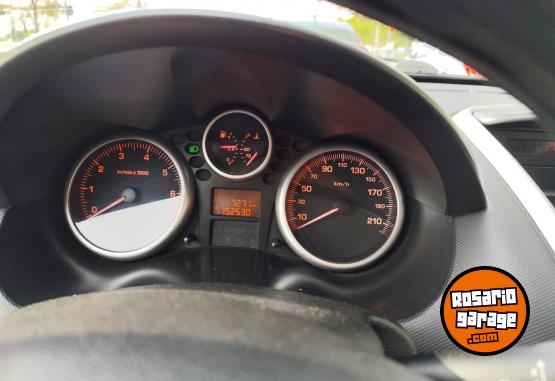 Autos - Peugeot 207 compac 2011 Nafta 152000Km - En Venta