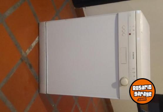 Hogar - Lavavajilla Ariston interior de acero inoxidable - En Venta