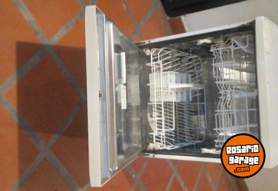 Hogar - Lavavajilla Ariston interior de acero inoxidable - En Venta