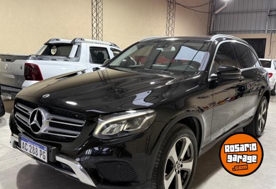 Autos - Mercedes Benz GLC300 4 MATIC 2018 Nafta 190000Km - En Venta