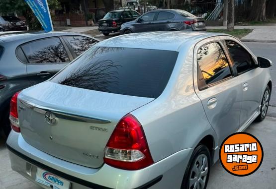 Autos - Toyota ETIOS XLS 1.5 2017 Nafta 178000Km - En Venta