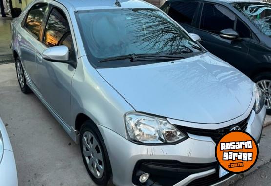Autos - Toyota ETIOS XLS 1.5 2017 Nafta 178000Km - En Venta