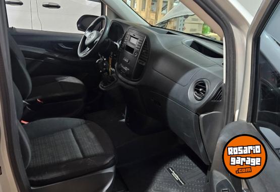Utilitarios - Mercedes Benz Vito 2017 Diesel 114000Km - En Venta