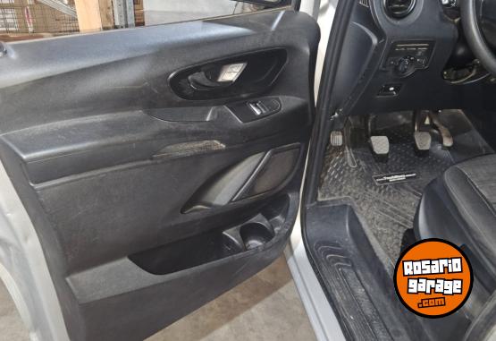 Utilitarios - Mercedes Benz Vito 2017 Diesel 114000Km - En Venta