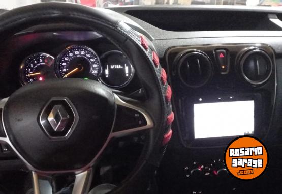 Utilitarios - Renault KANGOO 2024 Nafta 33000Km - En Venta