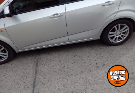 Autos - Chevrolet Sonic LT manual 2012 GNC 110000Km - En Venta
