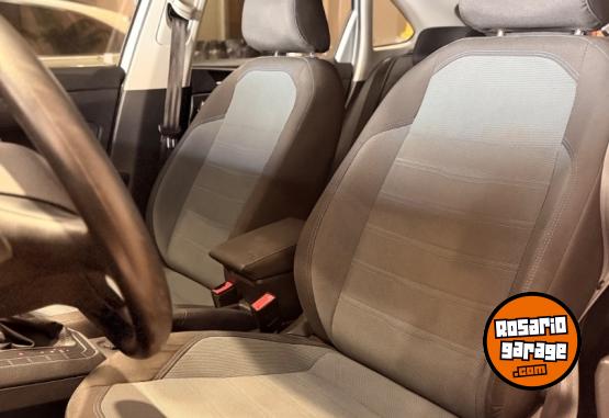 Autos - Volkswagen Nivus 2021 Nafta 72000Km - En Venta