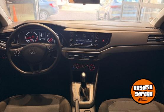 Autos - Volkswagen Nivus 2021 Nafta 72000Km - En Venta