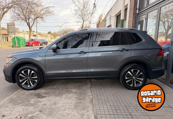 Camionetas - Volkswagen Tiguan AllSpace Life 2023 Nafta 81000Km - En Venta