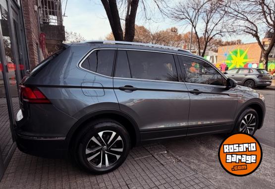 Camionetas - Volkswagen Tiguan AllSpace Life 2023 Nafta 81000Km - En Venta