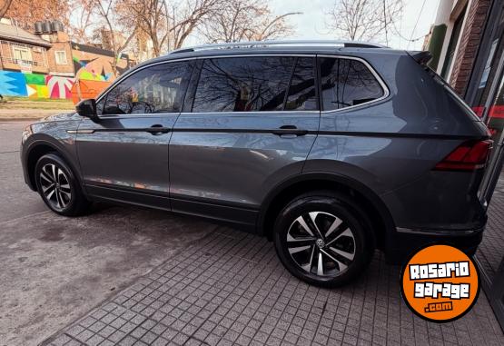 Camionetas - Volkswagen Tiguan AllSpace Life 2023 Nafta 81000Km - En Venta