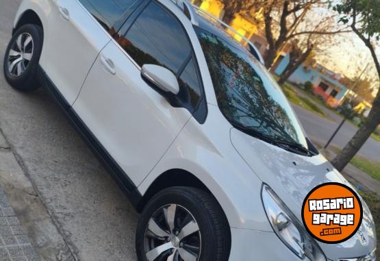 Autos - Peugeot 2008 Fell�ne 1.6 16 v�lv. 2016 Nafta 130000Km - En Venta
