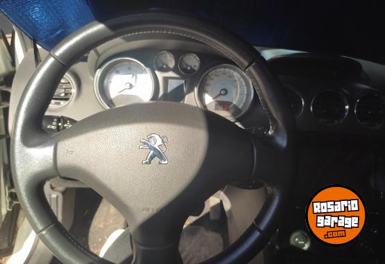 Autos - Peugeot 308 Allure pack 2021 Diesel 120000Km - En Venta