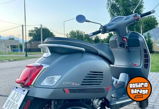 Motos - Vespa Gts 300 super sport 2022 Nafta 5500Km - En Venta