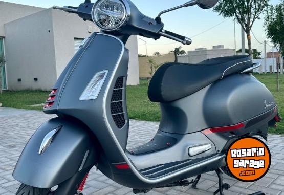Motos - Vespa Gts 300 super sport 2022 Nafta 5500Km - En Venta