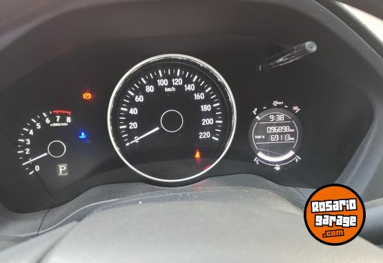Autos - Honda HRV 2016 Nafta 96000Km - En Venta