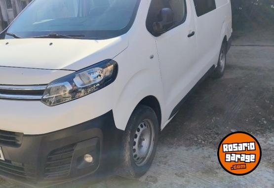Utilitarios - Citroen Jumpy 2019 Diesel 210000Km - En Venta