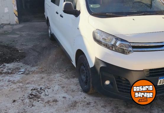 Utilitarios - Citroen Jumpy 2019 Diesel 210000Km - En Venta