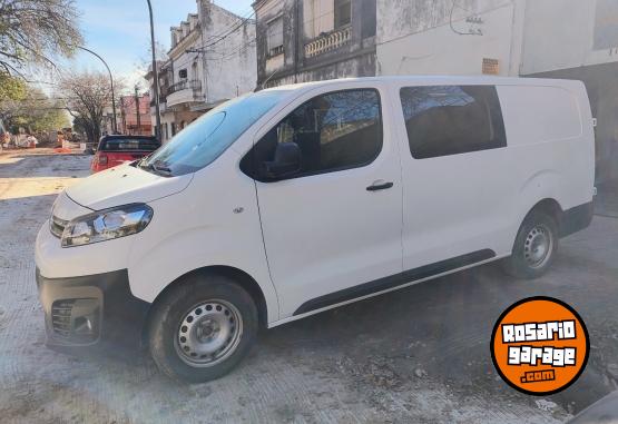 Utilitarios - Citroen Jumpy 2019 Diesel 210000Km - En Venta