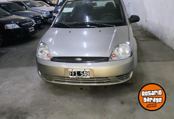 Autos - Ford Fiesta 2005 Nafta 140000Km - En Venta
