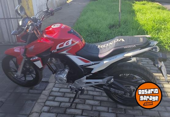 Motos - Honda Cb 250 New 2017 Nafta 111111Km - En Venta