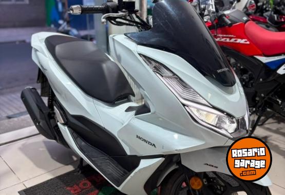 Motos - Honda PCX 160 2024 Nafta 7700Km - En Venta